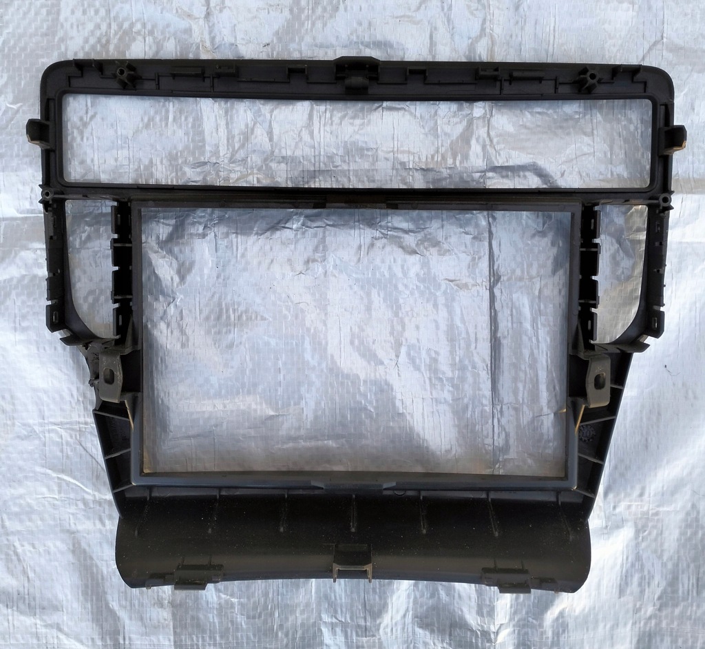 фото №3, Рамка панель радио консоли dekor citroen c5 iii x7