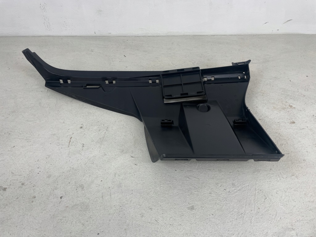 Bmw 7 e38 кронштейн напрямна кронштейн бампера задня лівий 51128125407 Київ