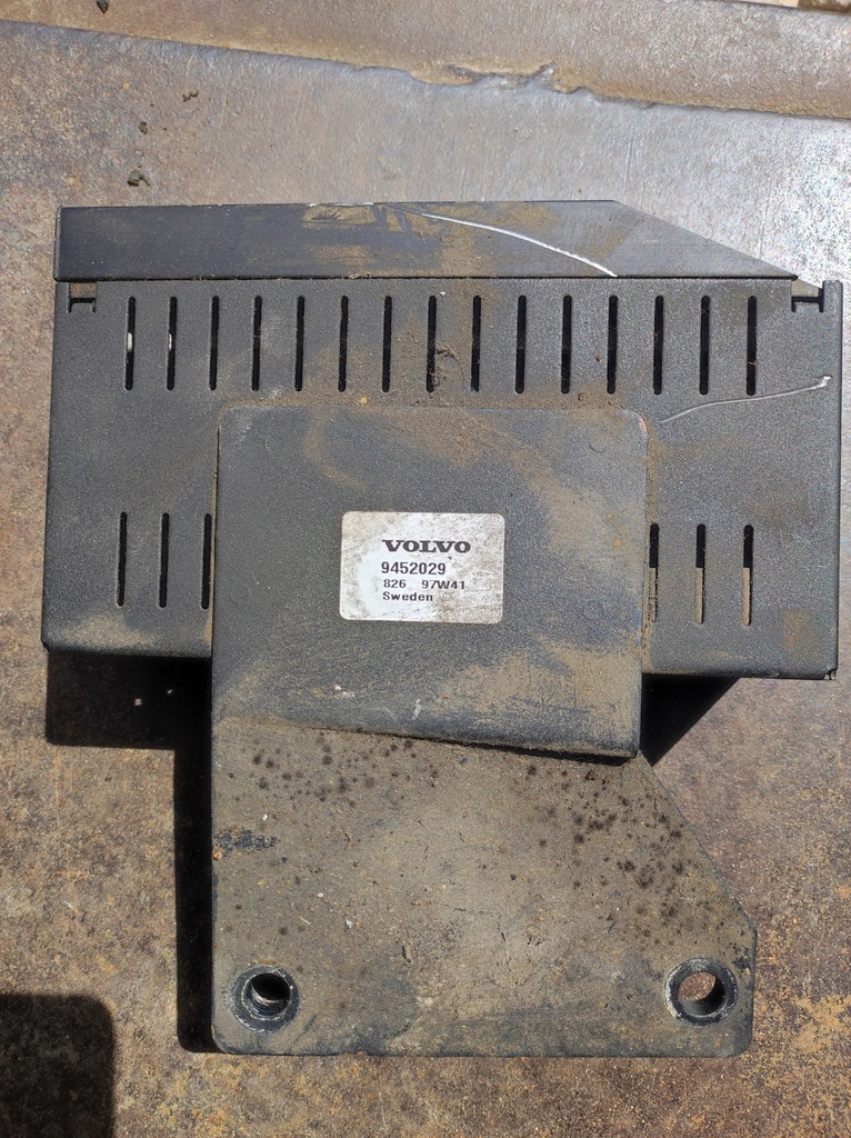 фото №1, Усилитель volvo 9452029