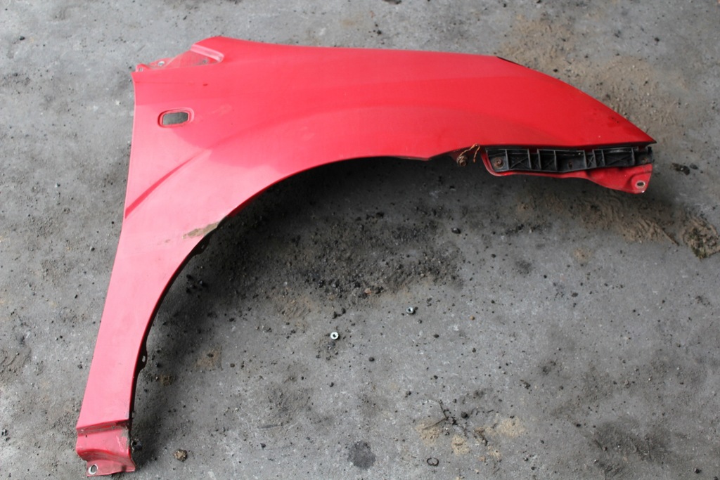 фото №1, Крыло правый перед corolla verso ii 04-06r