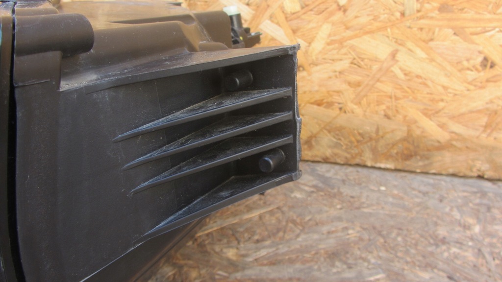 фото №8, Передняя правая лампа dacia spring lift 260103998r