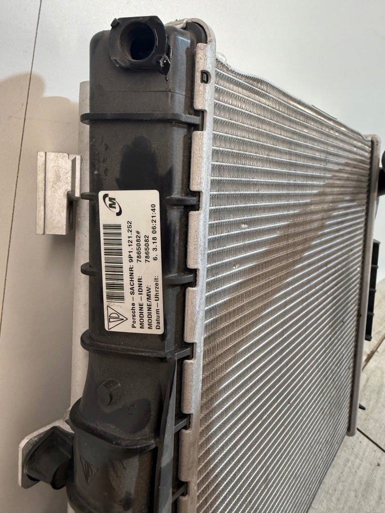 Porsche 9p1121250as03 gt3 радиатор воздуха наддувочный / интеркулер с Разборки