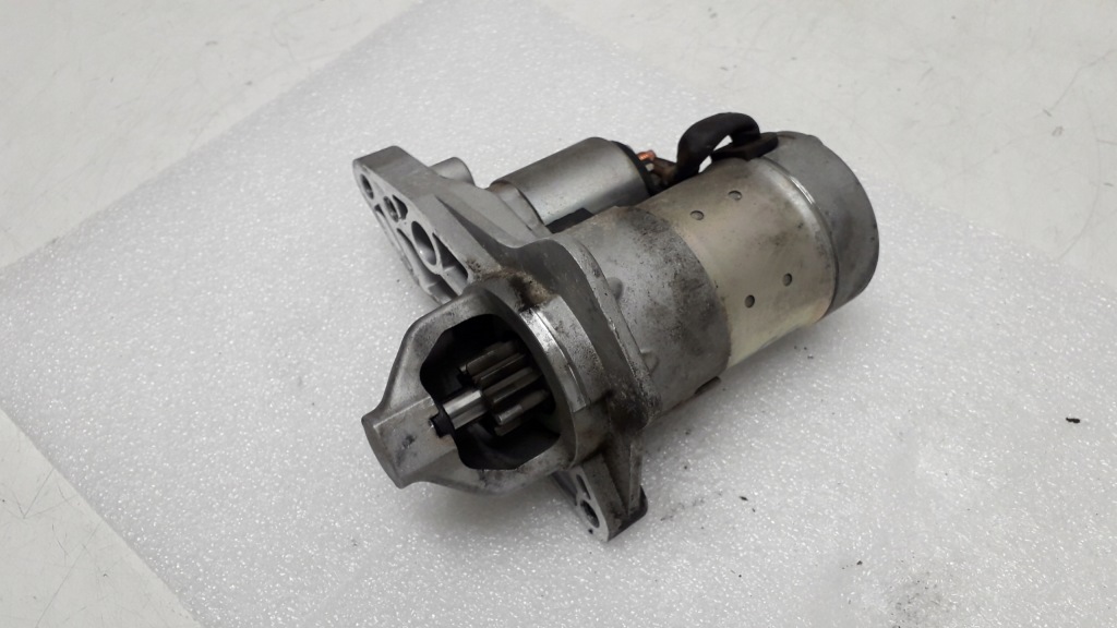 Купити Nissan juke 1 1 1.6 стартер 23300ee01c