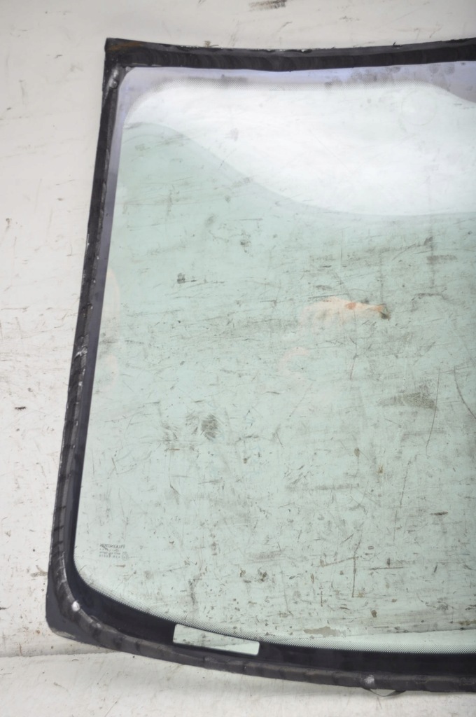 фото №10, Aston martin db9 стекло перед передняя лобовое