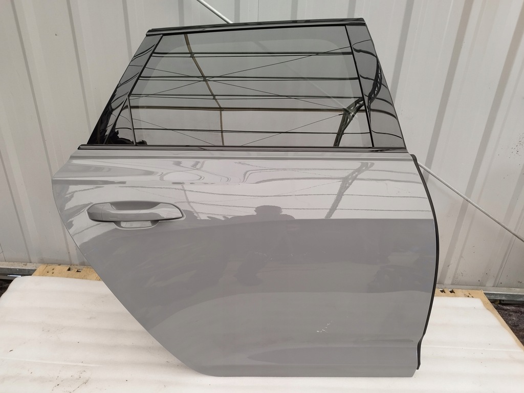 фото №1, Audi rs6 8c 4k двері праве задня