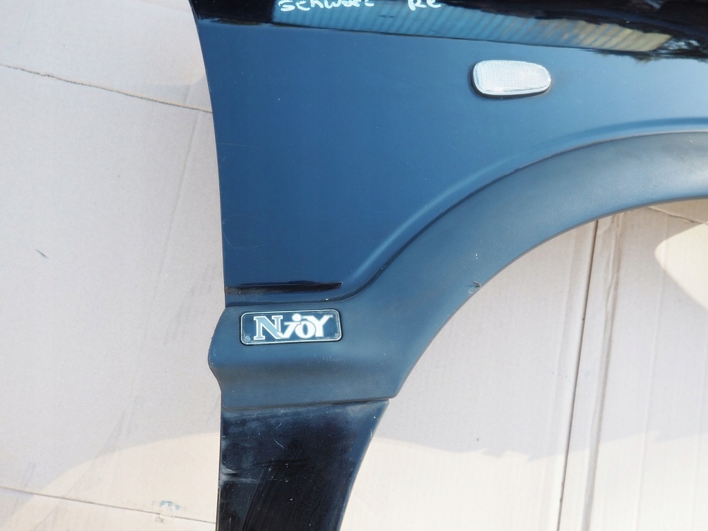 Opel zafira a крыло  правый  перед передний чёрный Недорого