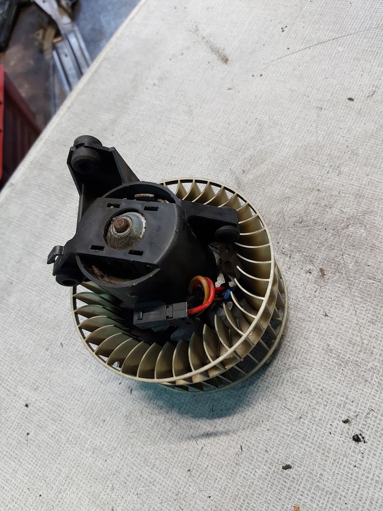 фото №1, Mercedes a-klasa w168 вентилятор обдув 145.60014