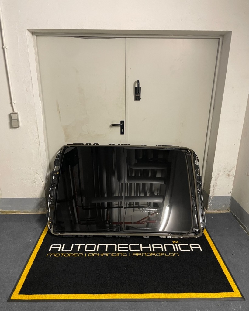 фото №1, Люк панорама audi q7 4m s-line oem