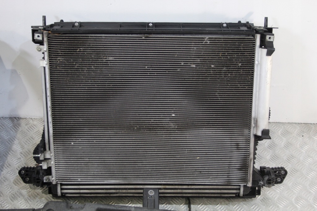 фото №4, Pas передній радіатор stelvio 2,2 mj