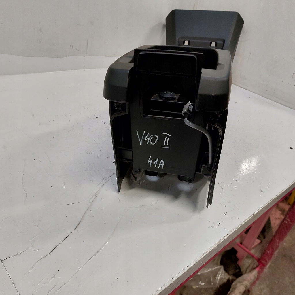 фото №11, Volvo v40 ii тунель середній 3058473y5tc