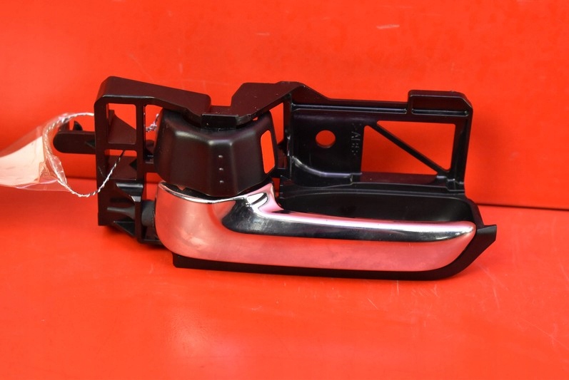 фото №1, Ручка внутренняя левая перед suzuki ignis 3 iii 16-