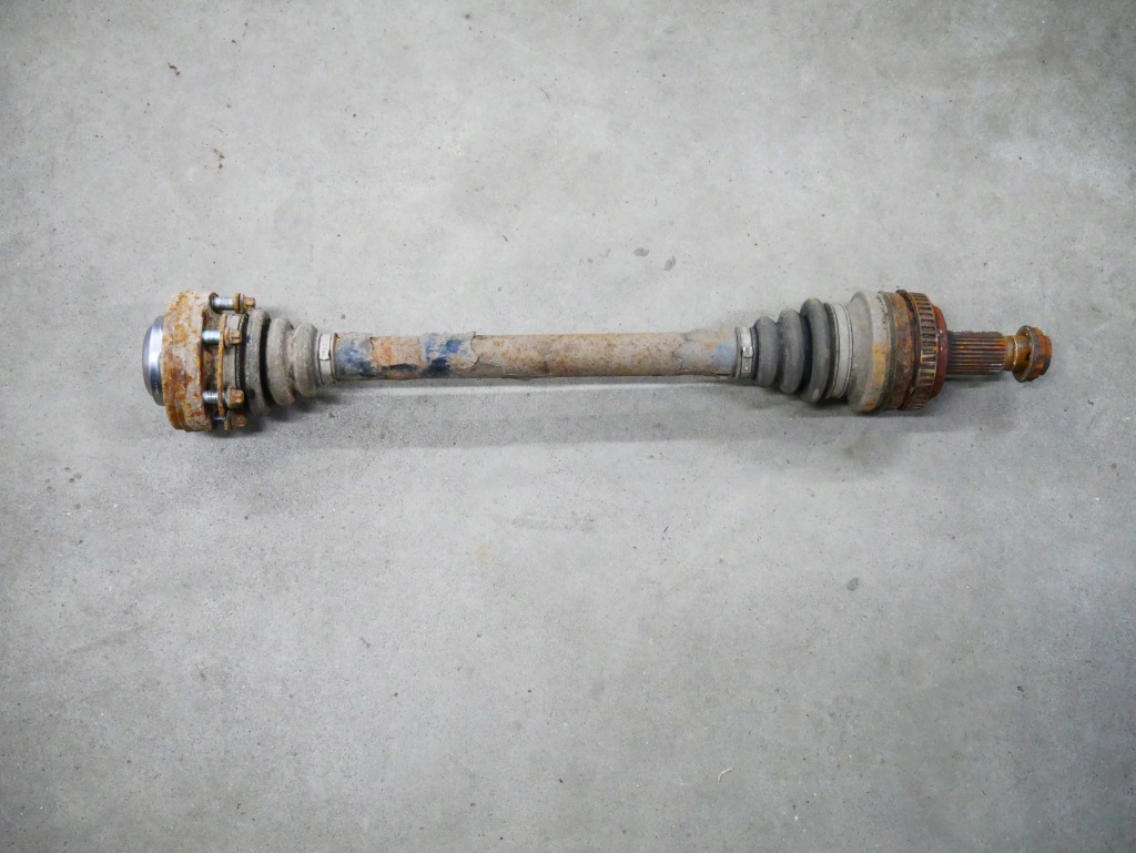 Купить Bmw e83 x3 задняя левая приводной вал задняя левый  7524043