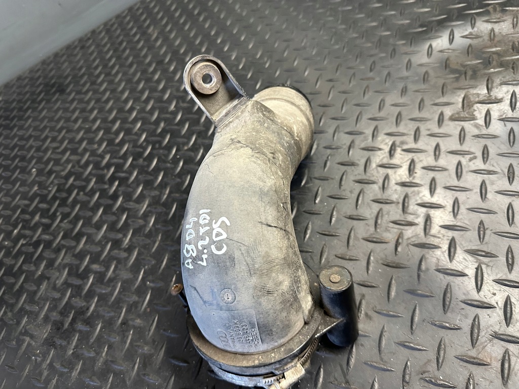 фото №5, Шланг повітря лівий audi a8 d4 4.2 tdi cds 4h0129609k