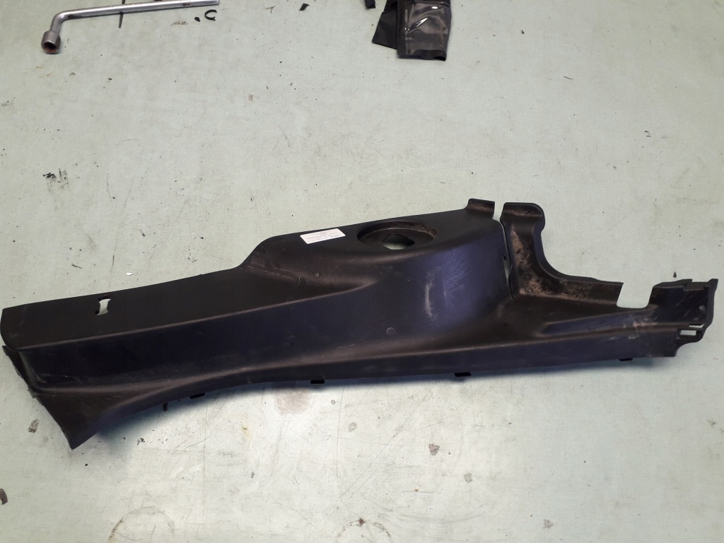 фото №1, Toyota auris ii 1.8 гибрид защита сиденье правая