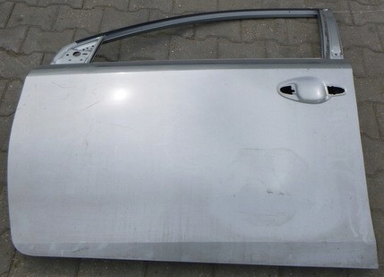 фото №1, Toyota auris дверь перед левая