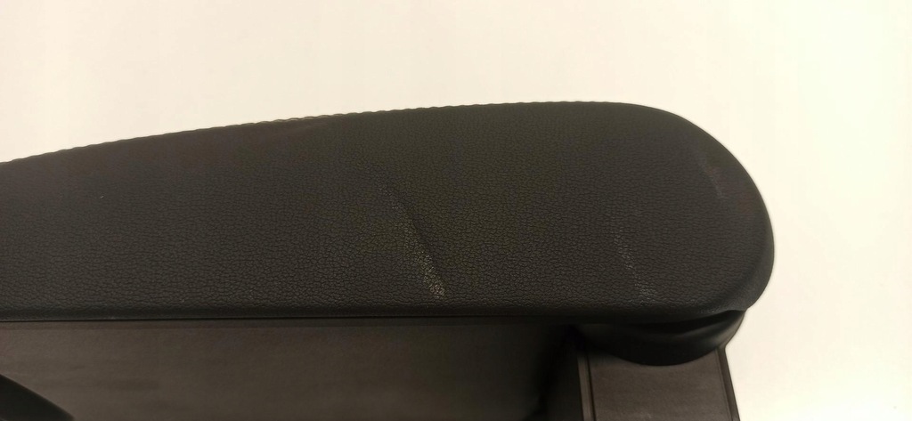 фото №6, Audi q3 подлокотник кожа 83a864283