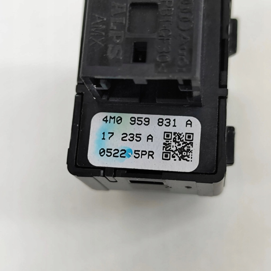 фото №7, Audi q5 sq5 2017 кнопка відкривання кришки багажника