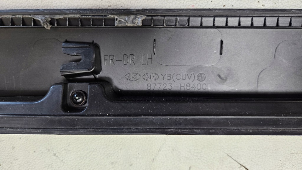 фото №6, Молдинг двері лівий перед передня kia stonic 87723-8h400