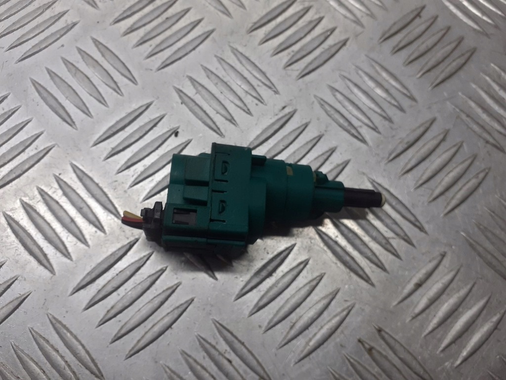 фото №1, Датчик педали тормоза skoda octavia i 1c0945511a