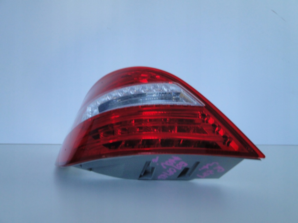 фото №4, Mercedes r 251 w251 лампа задняя левая led lift