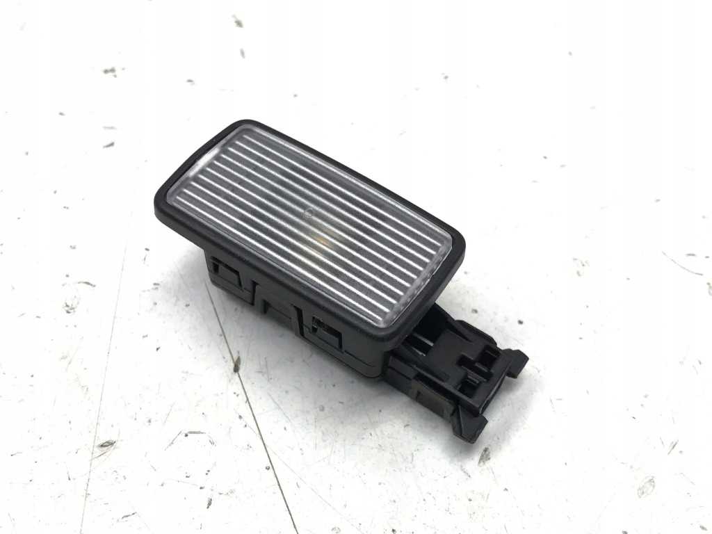 Купити Volvo xc40 recharge електрик 2023 лампа led освітлення салону 31663793