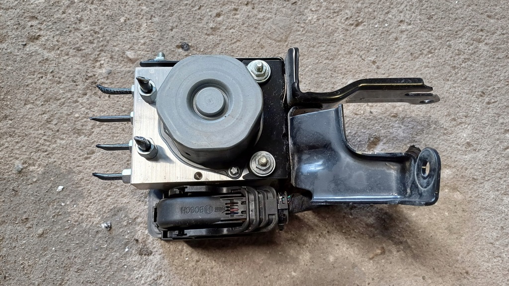 фото №1, Nissan micra k14 насос abs 476605fp0a