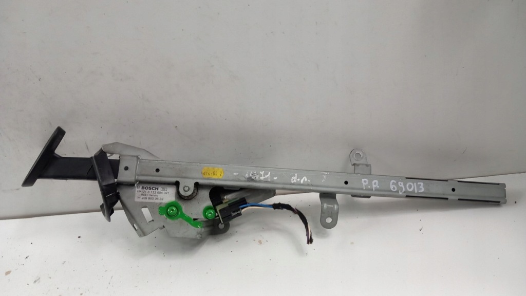 Купить Mercedes clk w209 podajnik поперечина перед правый 2098600682