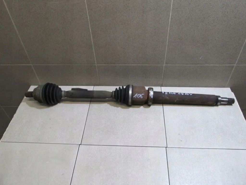 Купити Привідний вал права довга 4m513b436jd focus mk2 1,8 2,0 16