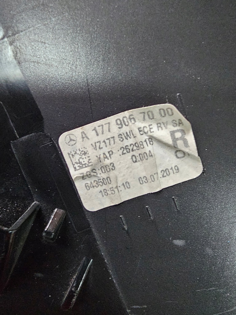 Лампа правий задній задня права mercedes a-klasa w177 a177 v177 led sedan eu Доставка