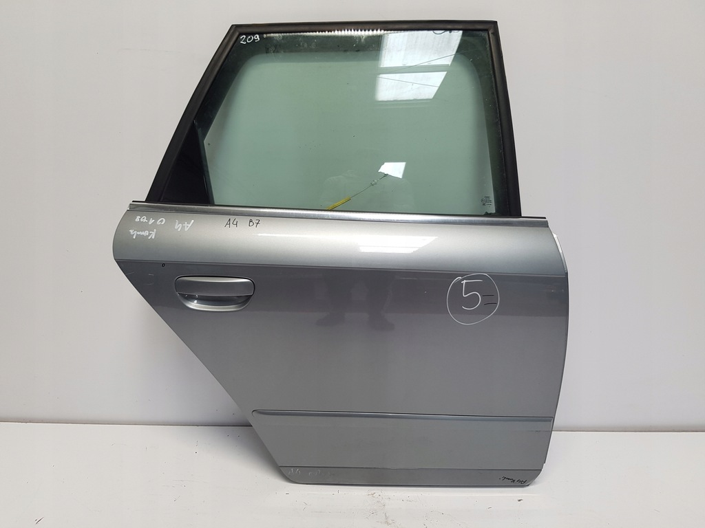 фото №1, Двері праве задня audi a4 b7 kombi 04-08r