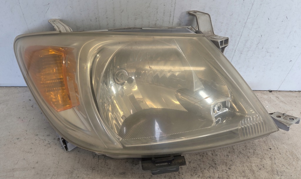 фото №1, Лампа перед правая toyota hilux 06- оригинал europa