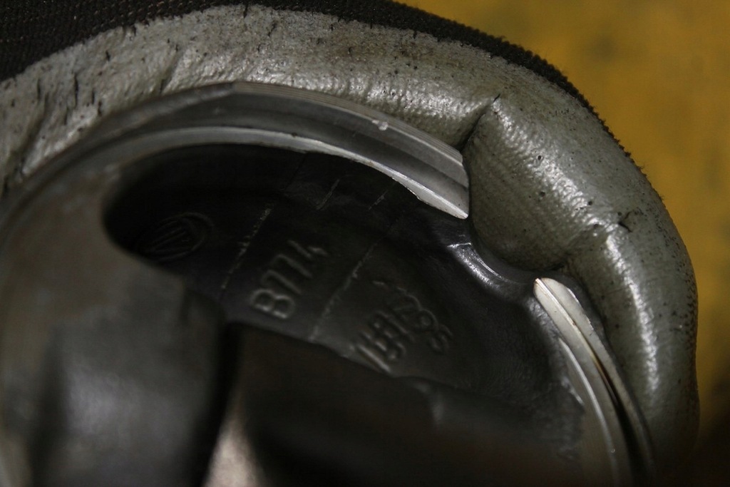 фото №8, Поршень поршни шатун шатун z19dt zafira b 1.9cdti