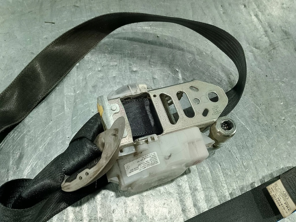 фото №6, Pas безопасности правый перед toyota rav4 iii 7q1410-p