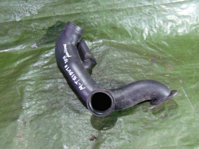 фото №3, Труба воздухозаборник резонатор воздуха mazda tribute 2.0