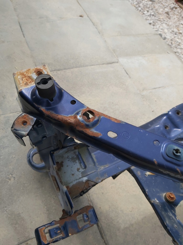 фото №5, Toyota avensis t25 чверть перед ліва лонжерон