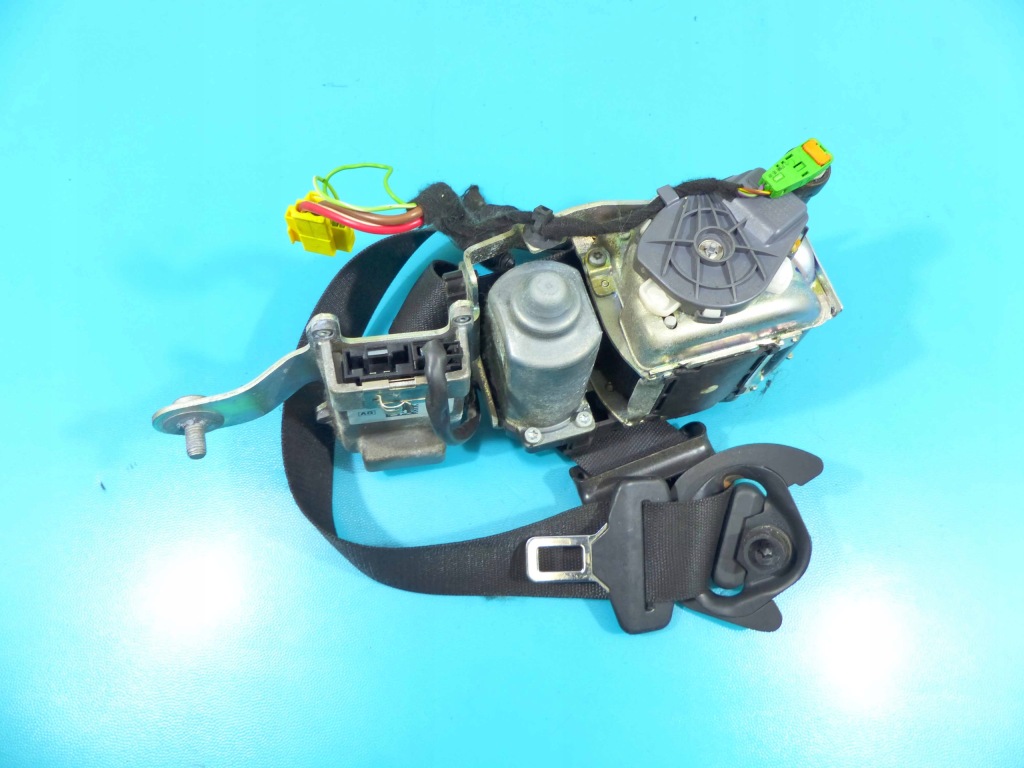 фото №4, Pas безопасности правый перед mercedes w204