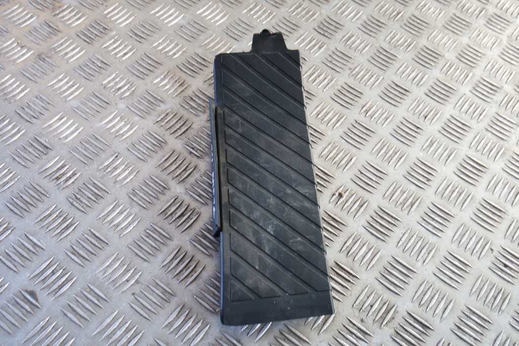 фото №1, Подножка audi a8 подножка педаль 4h1864777b