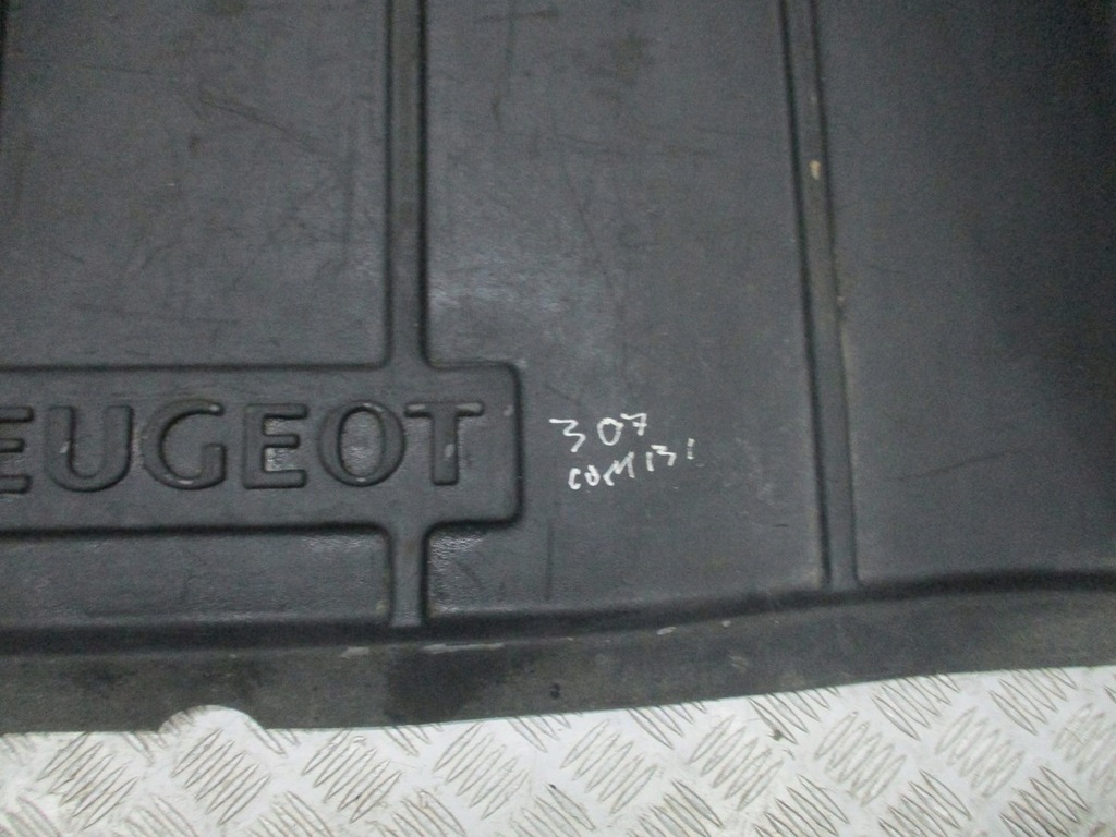 фото №7, Обшивка вкладиш багажника peugeot 307 sw kombi