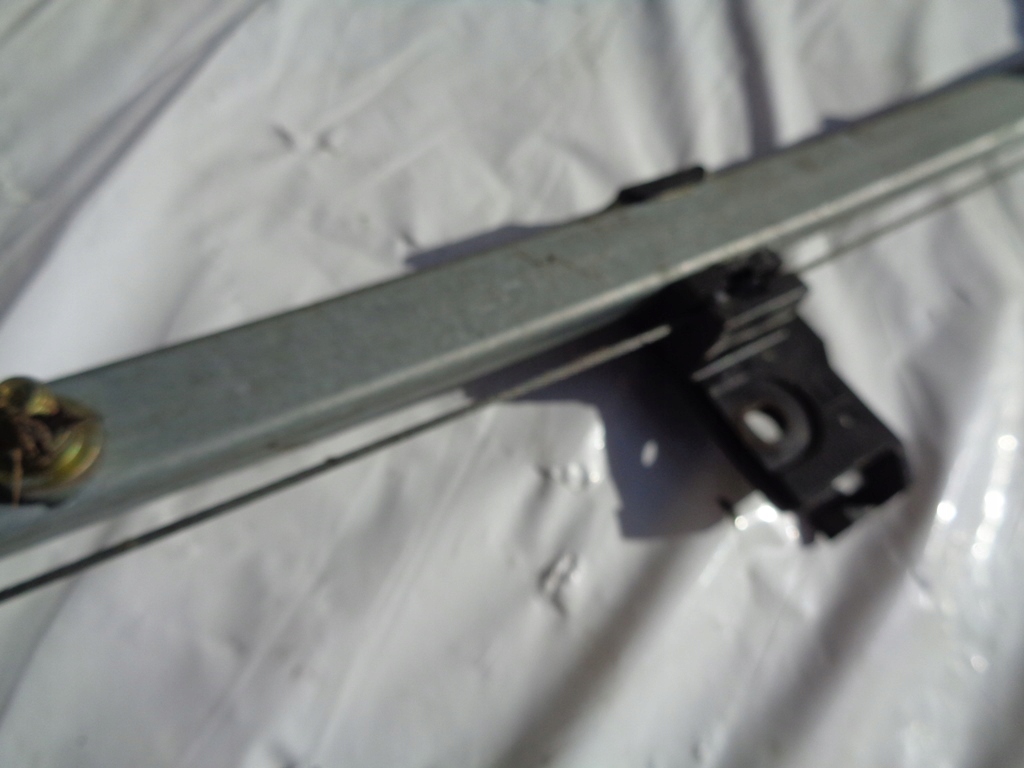 фото №7, Mazda 6 хетчбек підйомник скло лівий задня 02-06r