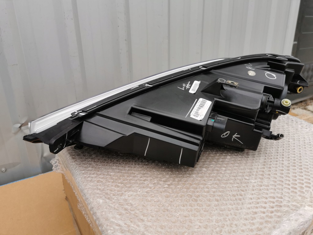 фото №11, Tesla model s 12-16 лампа права ксенон led