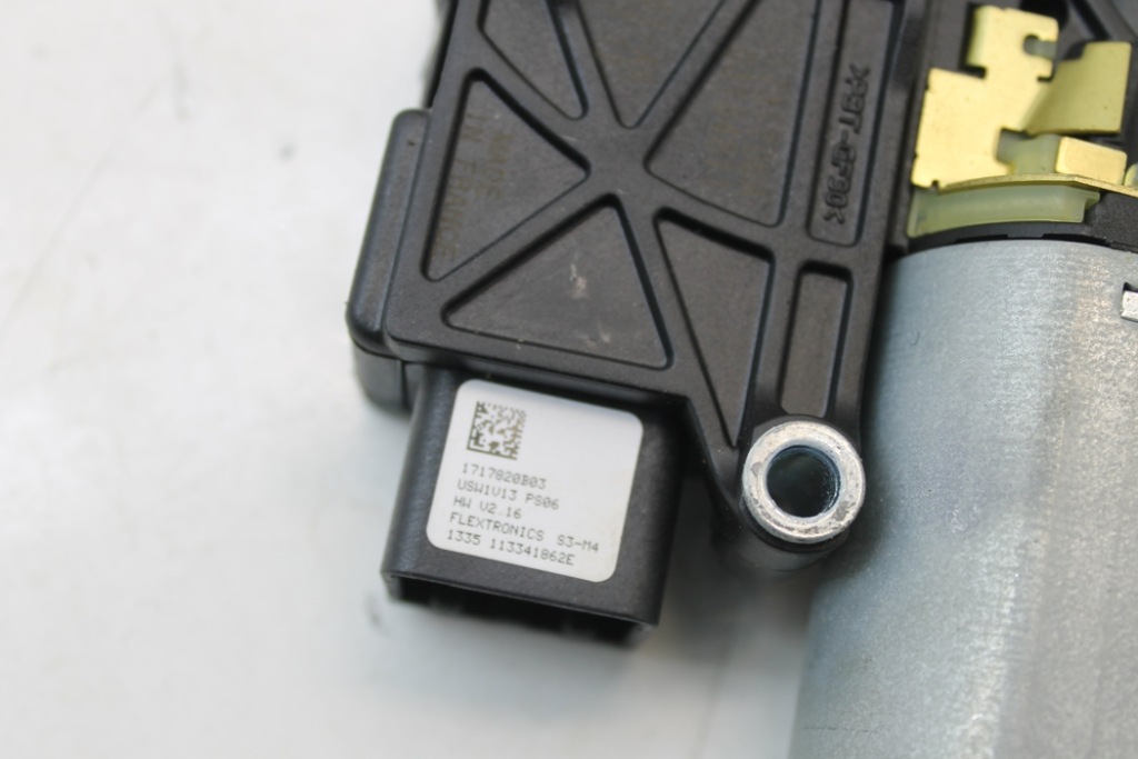 фото №7, Моторчик люк honda cr-v iii re_ 70450smge010 2.2l дизель 110kw