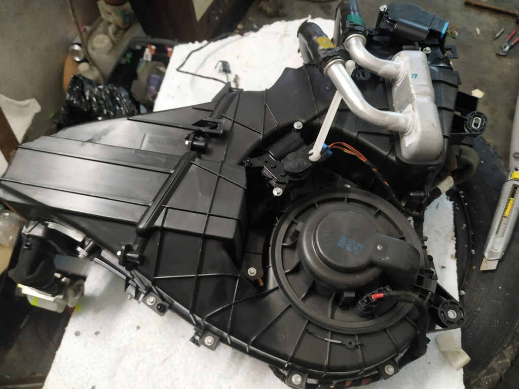 фото №1, Audi q7 4l отопитель задняя 4l0820004c