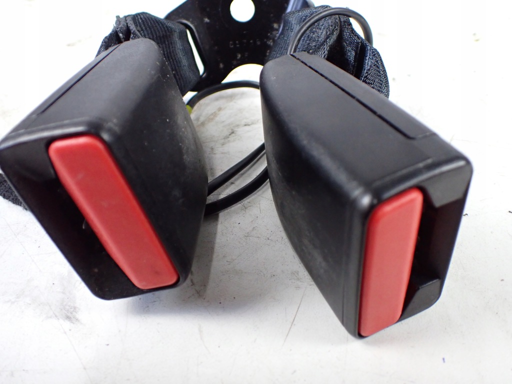 фото №6, Замок поперечина задня dacia duster ii 888427112r