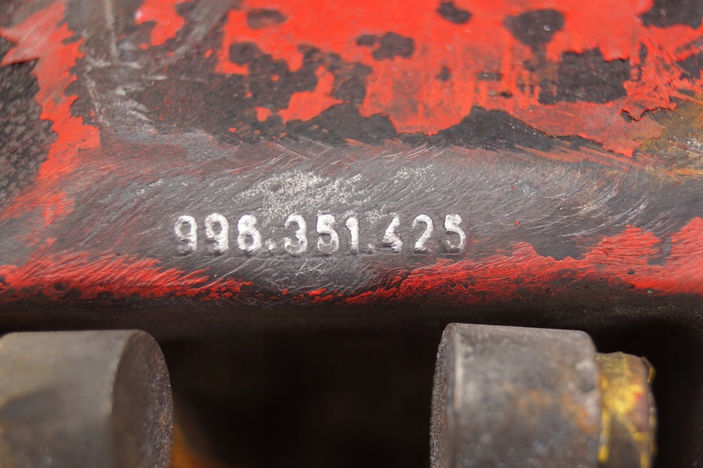 фото №11, Супорт гальмівний лівий перед porsche 911 996