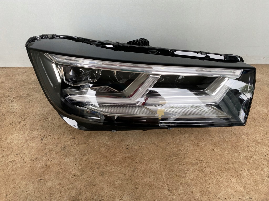 Купити Audi q5 2 80a фара передня правий matrix full le