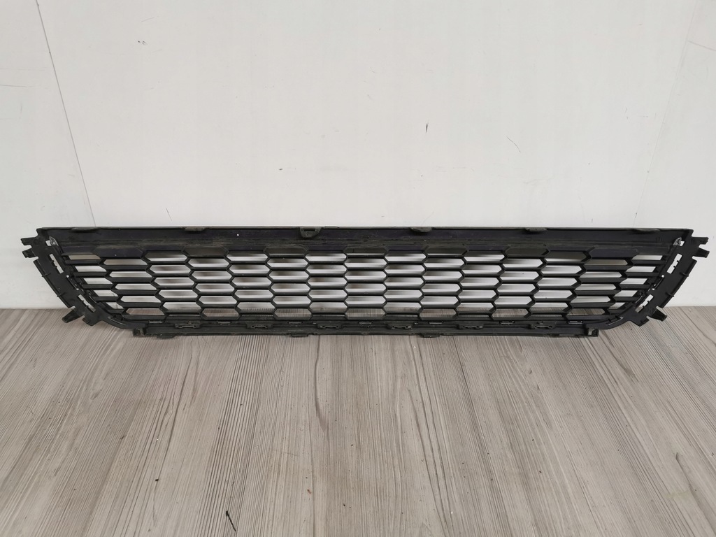 фото №7, Решітка середня бампера перед vw polo v 6r