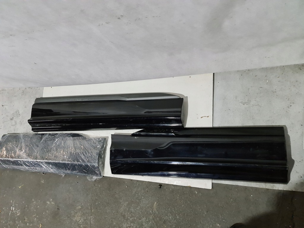 фото №1, Молдинг двері права перед audi sq7 s7 4m lift s-line