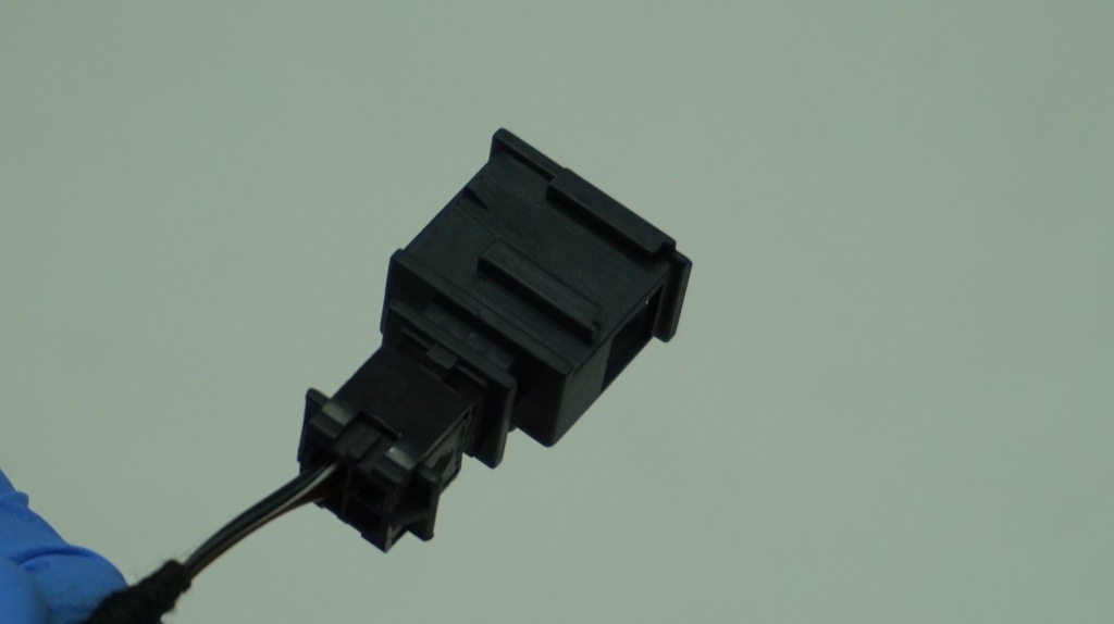 фото №11, Audi volkswagen штекер колодка соединитель 3b0972732