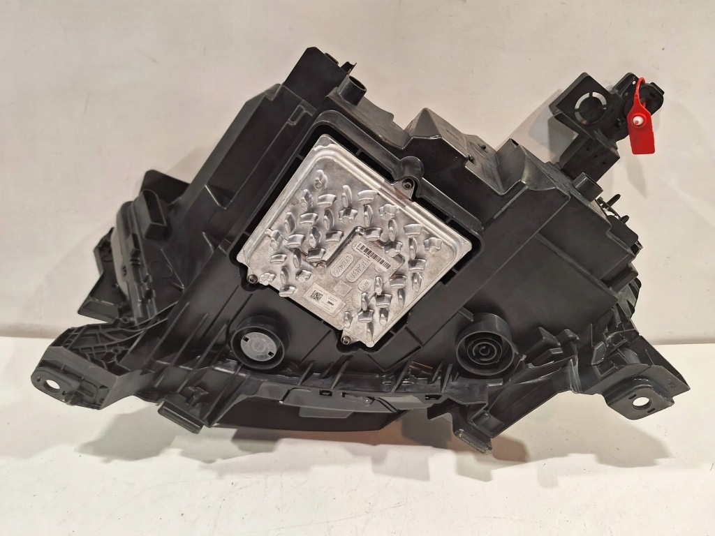 Фара перед правый  новая valeo full led 9834016680 opel mokka b 20- Недорого