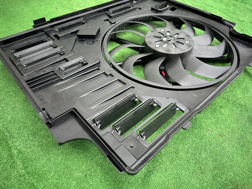 Bmw x1 u11 bmw x2 mini cooper 9846923 17429846923 вентилятор радиатора оригинал . Киев